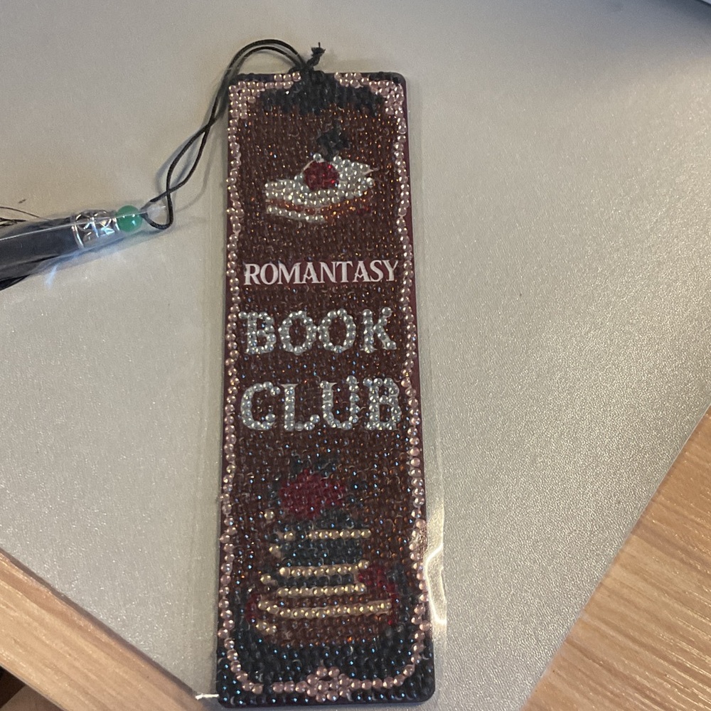 Romantasy Book Club Bookmark 📚✨ Diamond Art Rhinestone Reader Gift